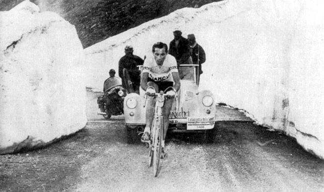 Fausto Coppi ascends the Stelvio in the 1953 Giro