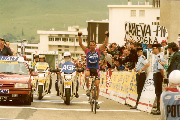 Robert Conti wins stage 16 at Alpe d'Huez in the 1994 Tour de France