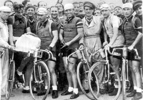 Bartali with his Legnano team