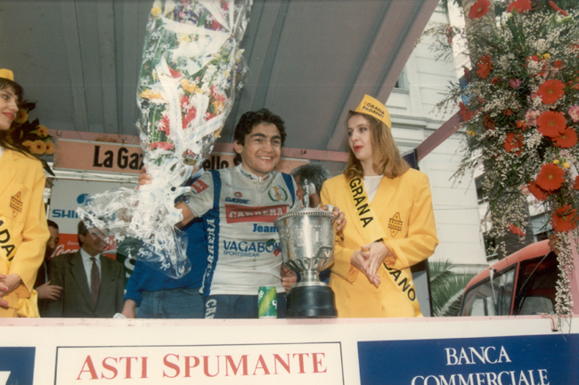 Chiappucci celebrates his 1991 Milano-San Remo win