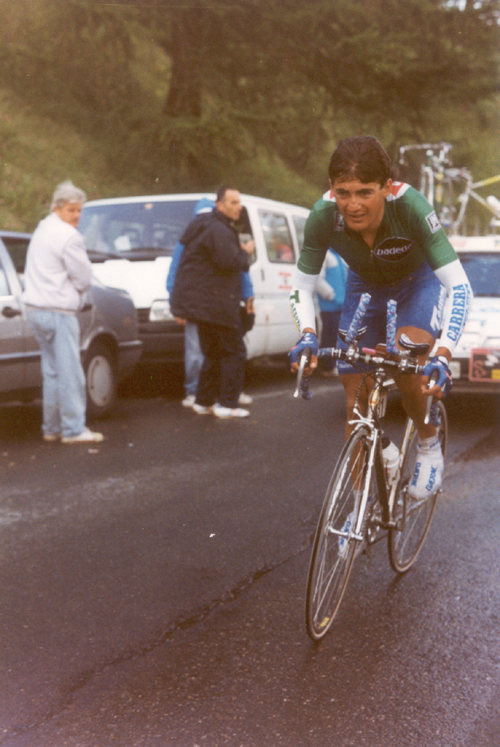 Chiappucci rides the 19th stage of the 1993 Giro