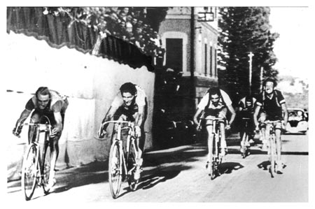 Cino Cinelli wins 1940 Tre Valli Varesine