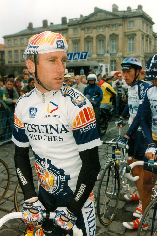 Sean Kelly at the start of the 1992 Paris-Roubaix