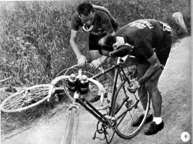 1948 Tour of Italy, Magni repairs a flat