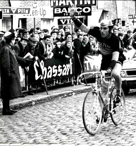 Eddy Merckx wins 1971 Omllop Het Volk