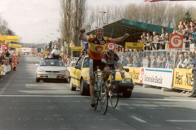 Johan Museeuw wins 1993 Ronde van Vlaanderen