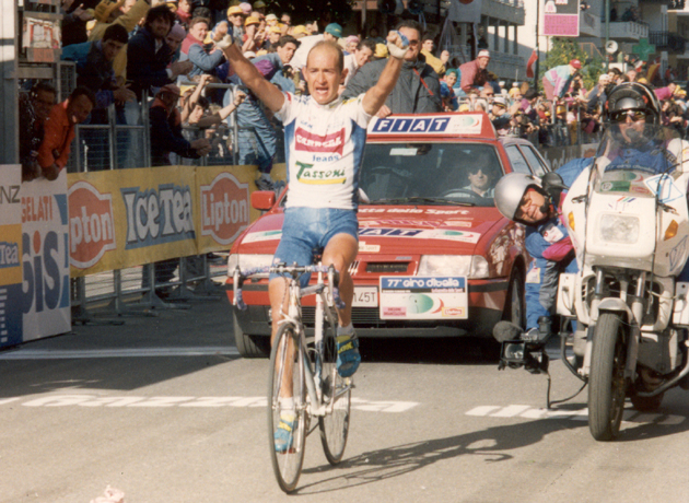 http://www.bikeraceinfo.com/images-all/photo-galleries-images/racers-images/pantani-marco/1994-giro-Pantani-vince-a-l.jpg