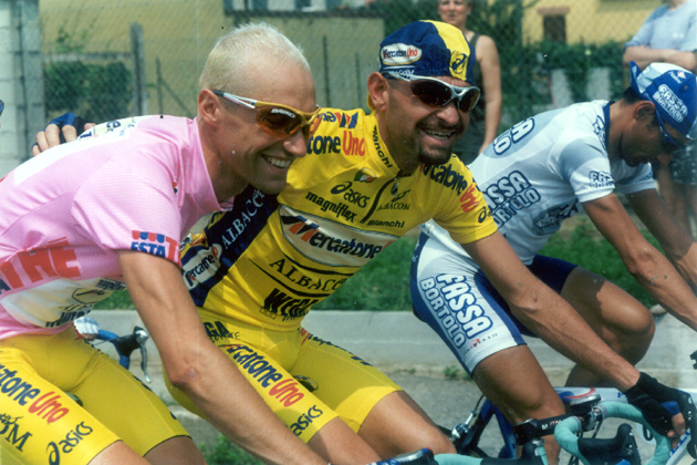 Marco pantani and Stefano Garzelli in the 2000 Giro d'Italia