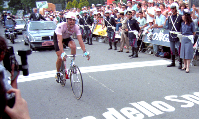 Roche wins the 1987 Giro final time trial