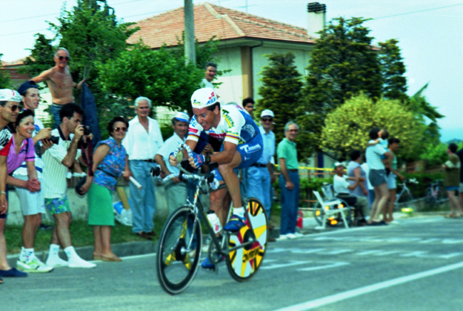 Roche riding the 1993 Giro d'Italia stage 10 time trial
