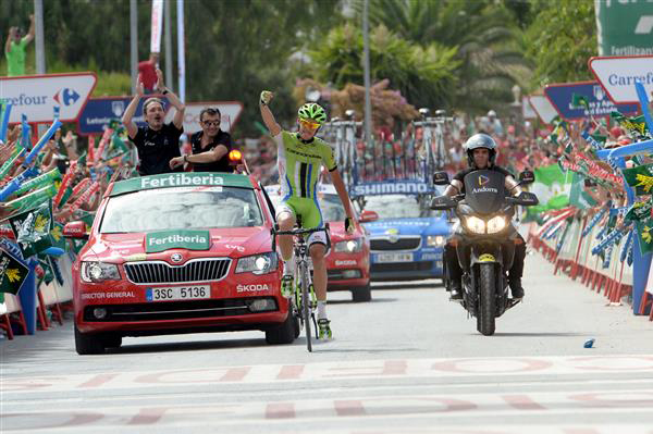 Alessandro DeMarchi wins stage 7