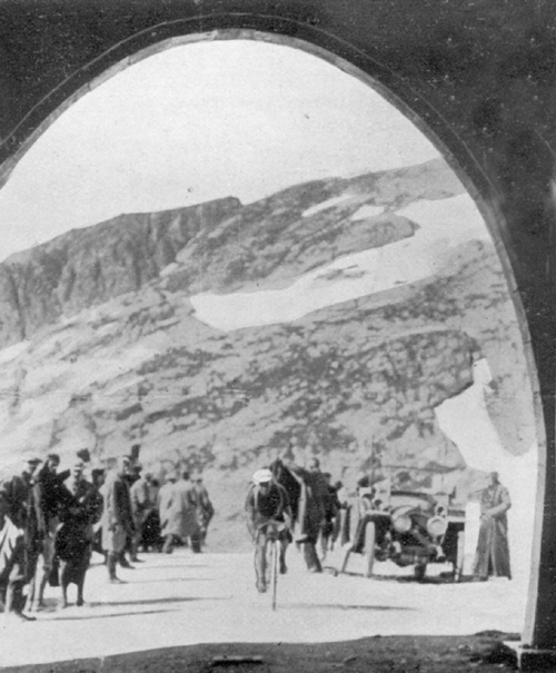 Phillipe thys in the 1914 Tour de france on the Galibier