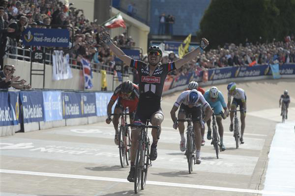 John Degenkolb wins 2015 Paris-Roubaix