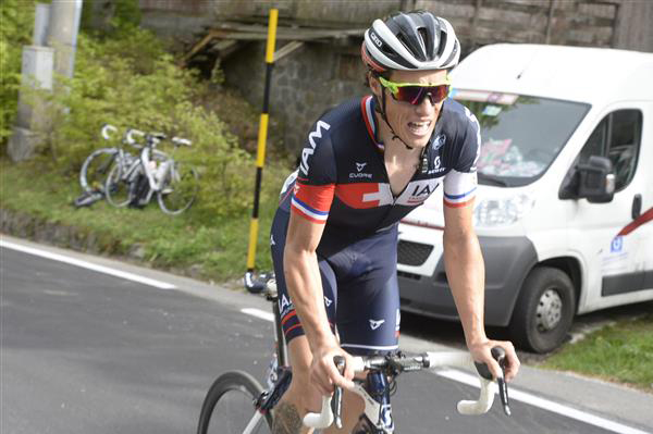Sylvain Chavanel on the Abetone ascent