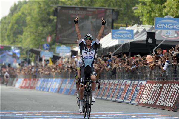 Iljo keisse wins Giro stage 21