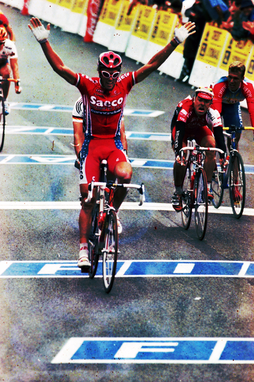 Cipollini wins the 1998 Tour's 5th stage