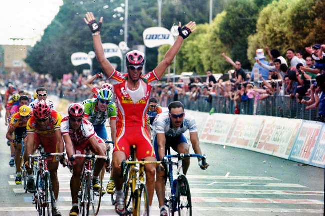 Cipo wins the 2000 Giro's 4th stage