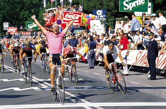 fignon outsprints Maurizio Fondriest to win stage 20 of the 1989 Giro d'Italia