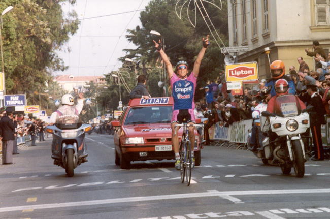 Maurisio Fondriest wins the 1993 Milano-San Remo