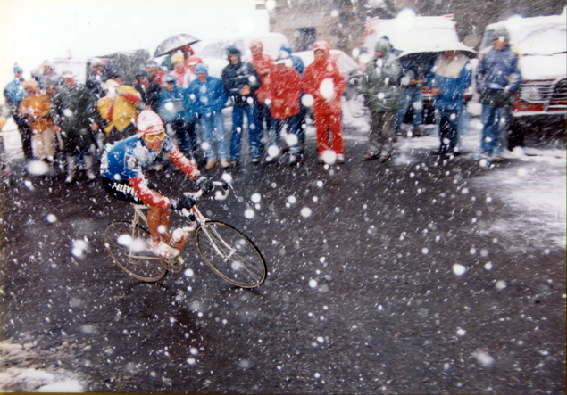 Andrew Hampsten on the Gavia in 1988