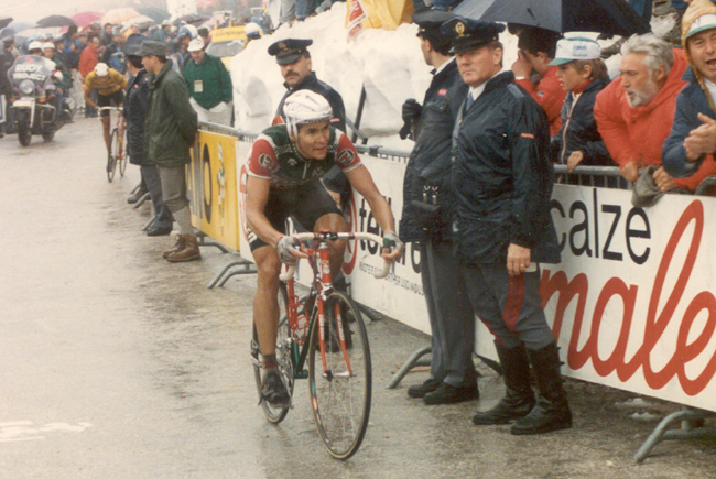Hampsten rides to Tre Cime di Lavaredo in the 1989 Giro d'Italia