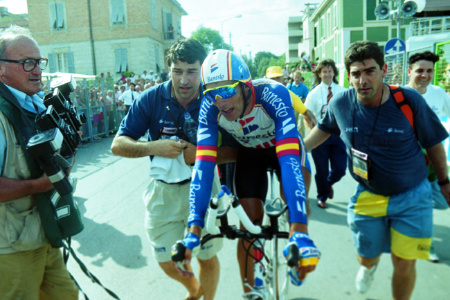 Miguel Indurain finishes 1993 Giro stage 10