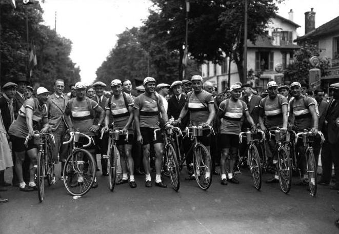 Documentales y etapas de ciclismo (Especial París Roubaix) (II