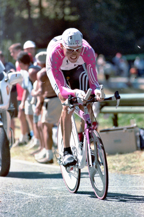 Jan Ullrich rider stage 7 of the 1998 Tour de France