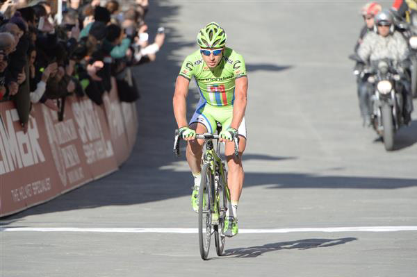 Peter Sagan finishes second