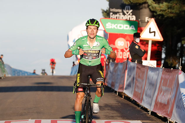 Primoz Roglic finsihes the stage